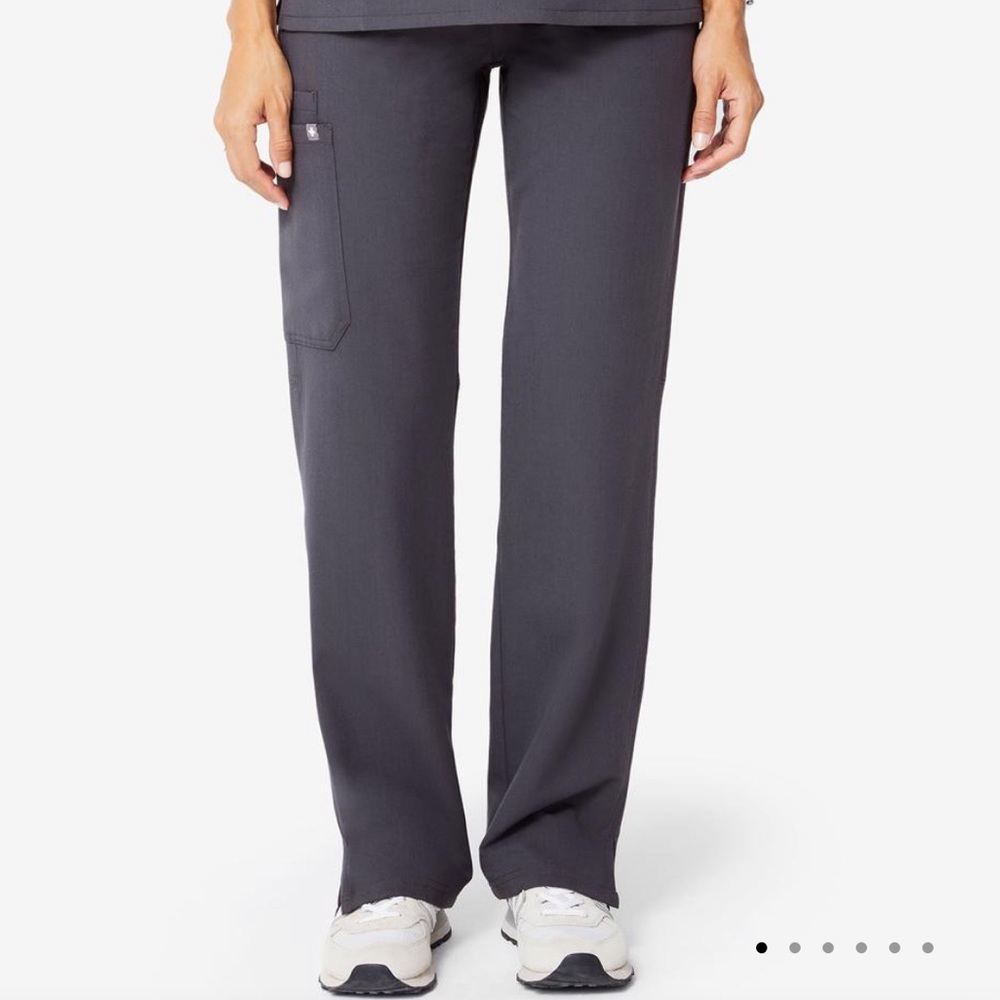 NWT Charcoal Kade Figs Scrubs XL